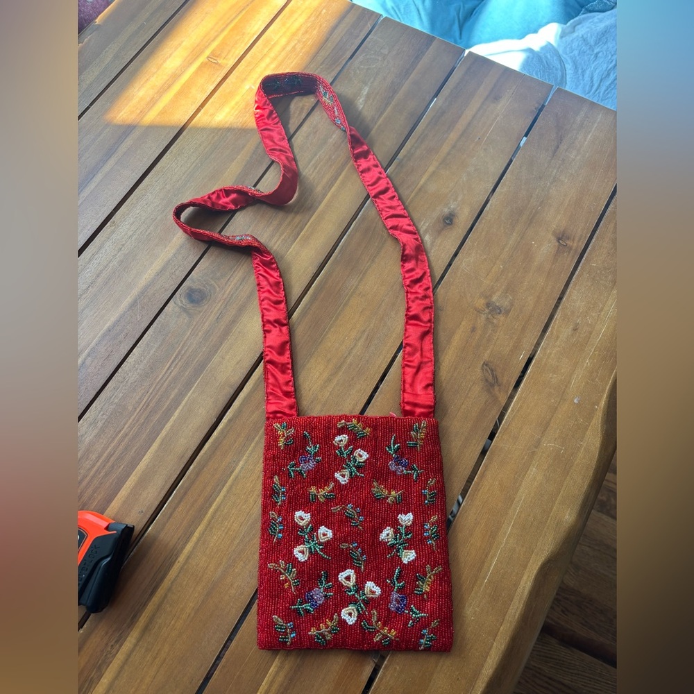 Vintage Saks Fifth Avenue Red Beaded Floral Bag - Picture 3 of 7